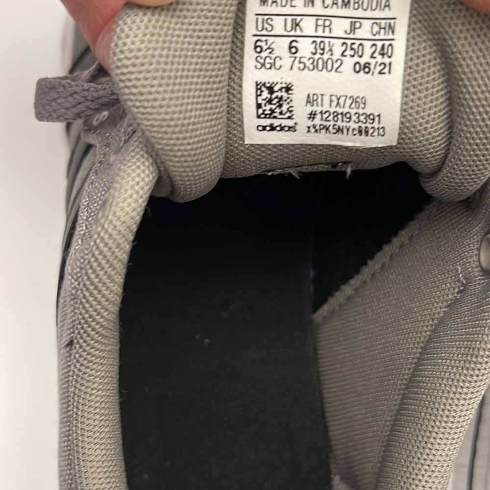 ADIDAS DAILY DOVE GREY 3.0 CASUAL SNEAKERS MENS-BOYS SIZE 6.5. WOMANS SIZE 8 - Picture 6 of 16